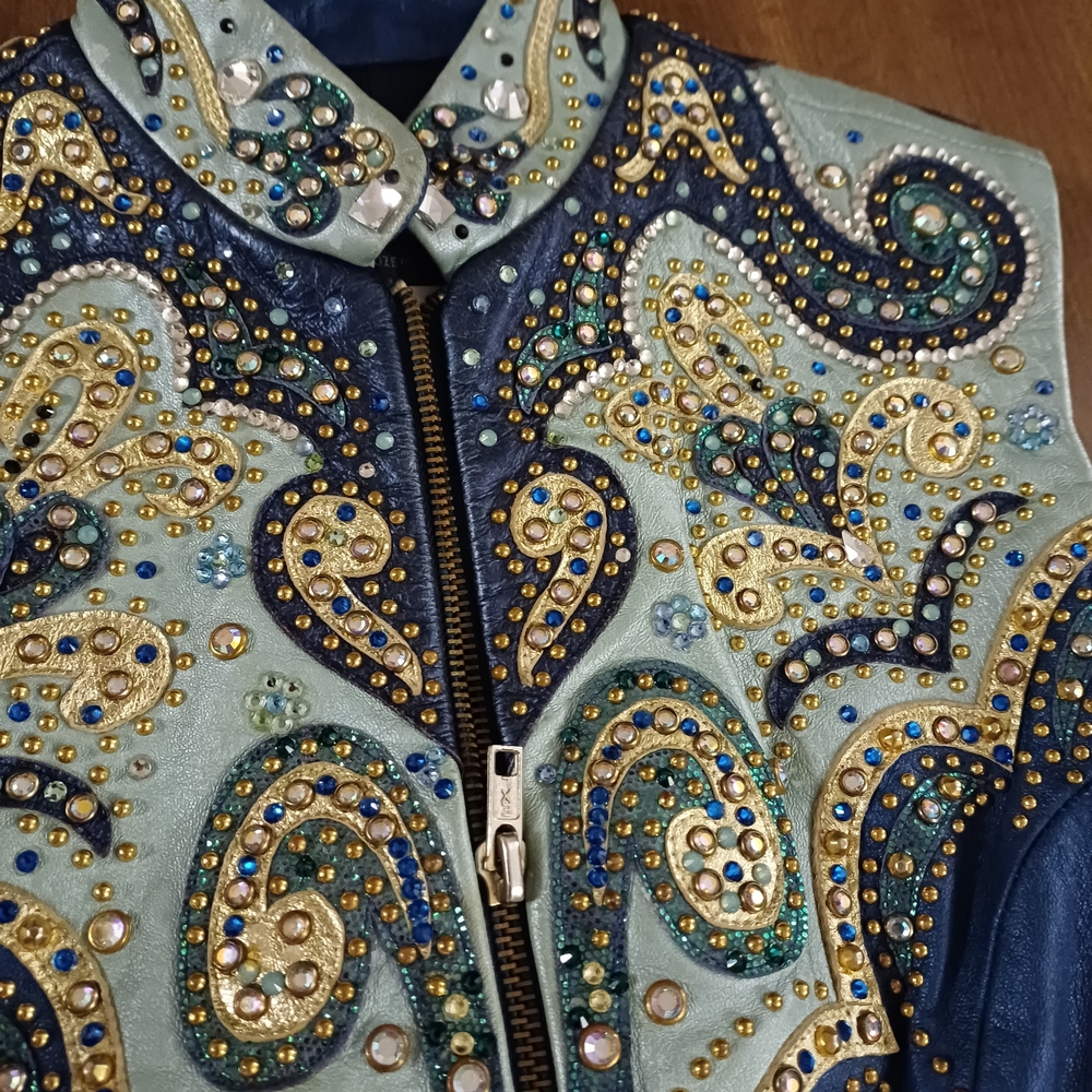 Showtime Collection Leather Rhinestone Vest - Picture 2 of 7